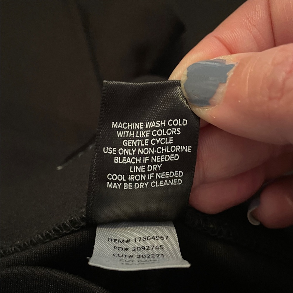 Torrid Pixie Pants Cropped Nwot - image 6